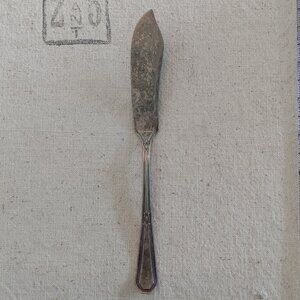 Vintage WM Rogers Silver plate butter knife